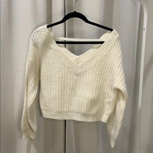🛍 Forever 21 Chunky Knit White Sweater